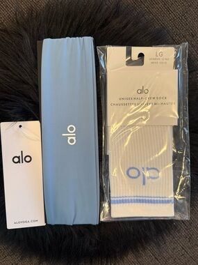 LG Light Blue Headband & White Crew Socks Set - LG